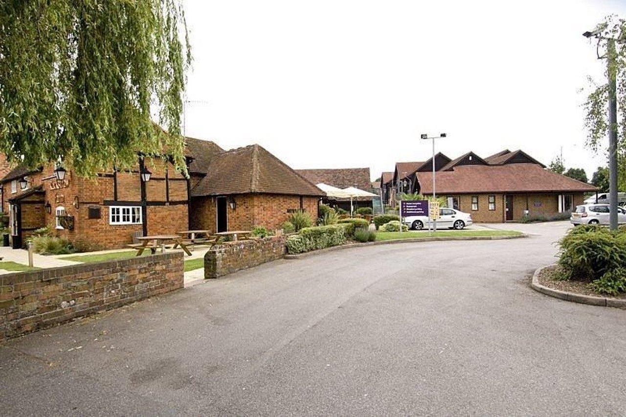 Premier Inn Premier Inn Sandhurst Sandhurst  Ngoại thất bức ảnh