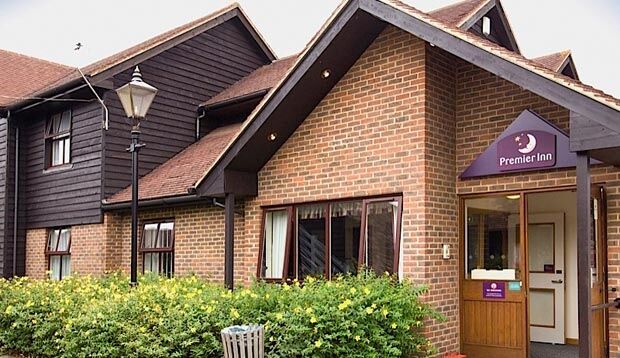 Premier Inn Premier Inn Sandhurst Sandhurst  Ngoại thất bức ảnh